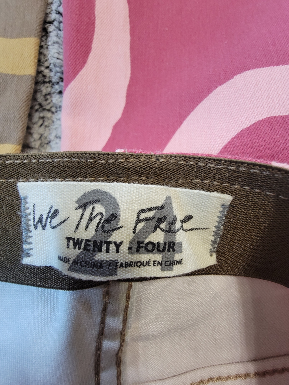 We The Free Pink & Brown Floral Wide Leg Jeans Sz 24 - Picture 2 of 6